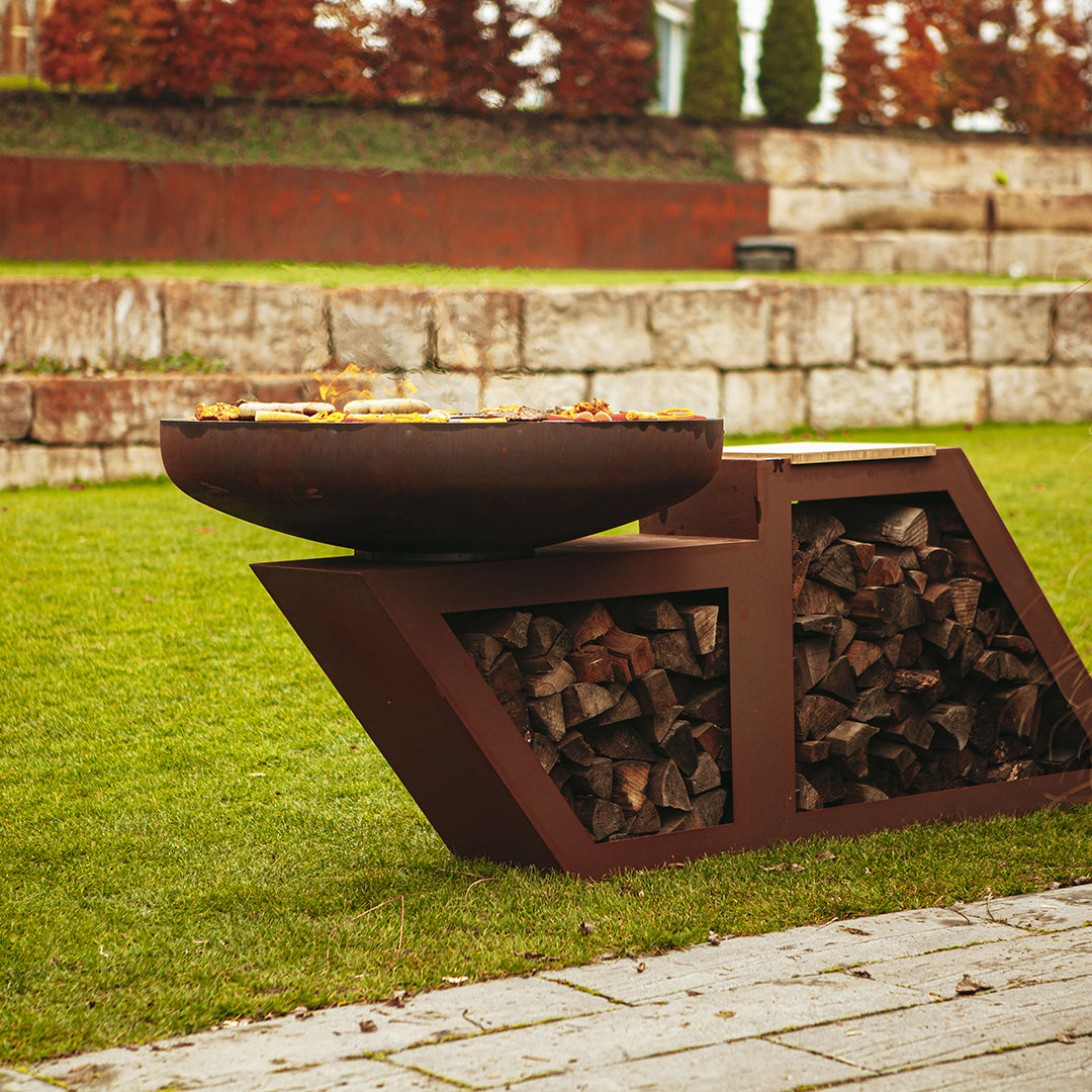 Holzkohlegrill "Style 1" mit Holzlege im Edelrost Design