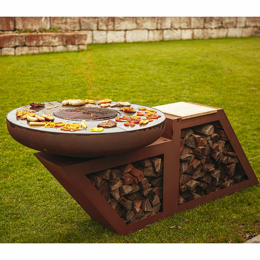 Holzkohlegrill "Style 1" mit Holzlege im Edelrost Design