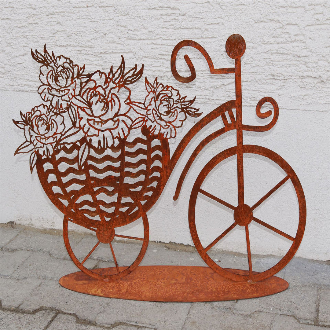 Fahrrad mit Blumenkorb aus Metall im Edelrost Design